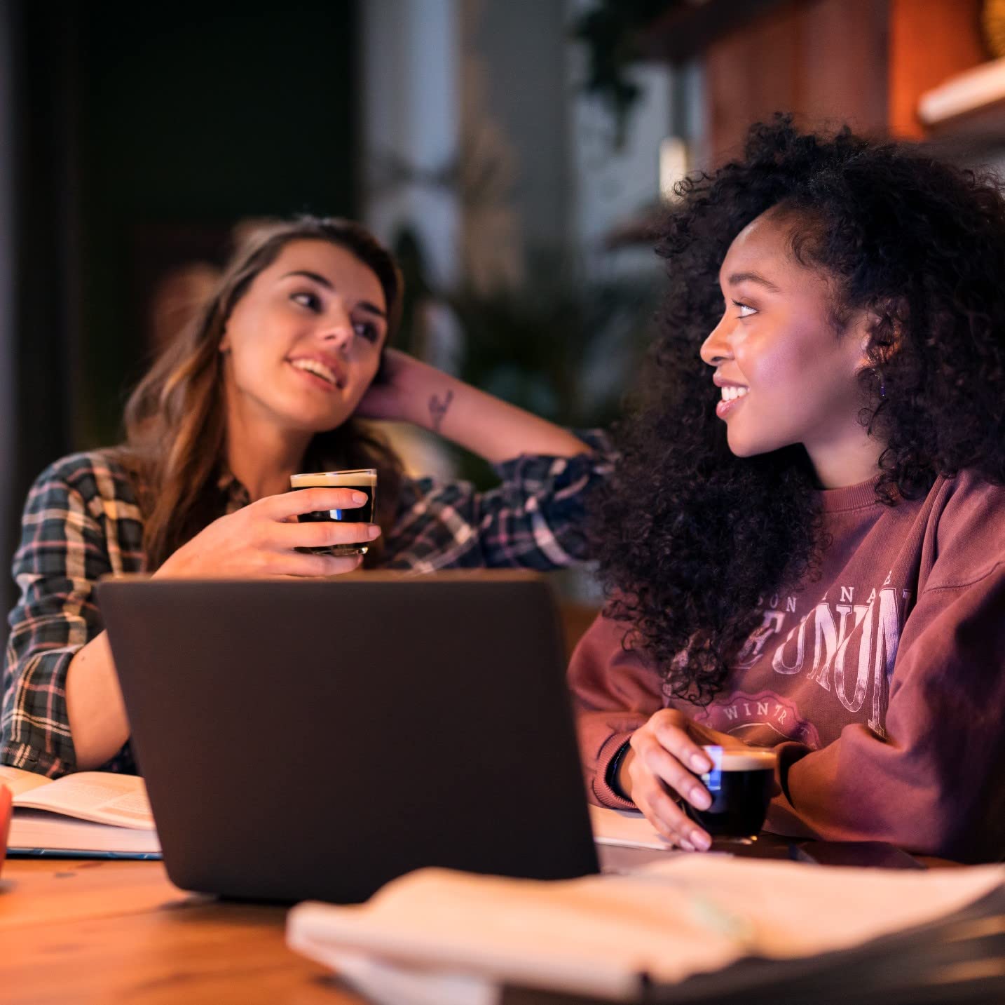 Domestic Appliances Machine à café dosettes SENSEO Noir CSA210/22